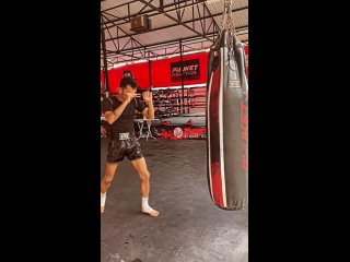 knee feint, step, elbow strike