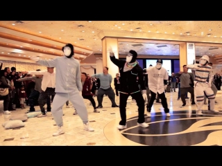jabbawockeez uptown funk flashmob at mgm grand hotel casino